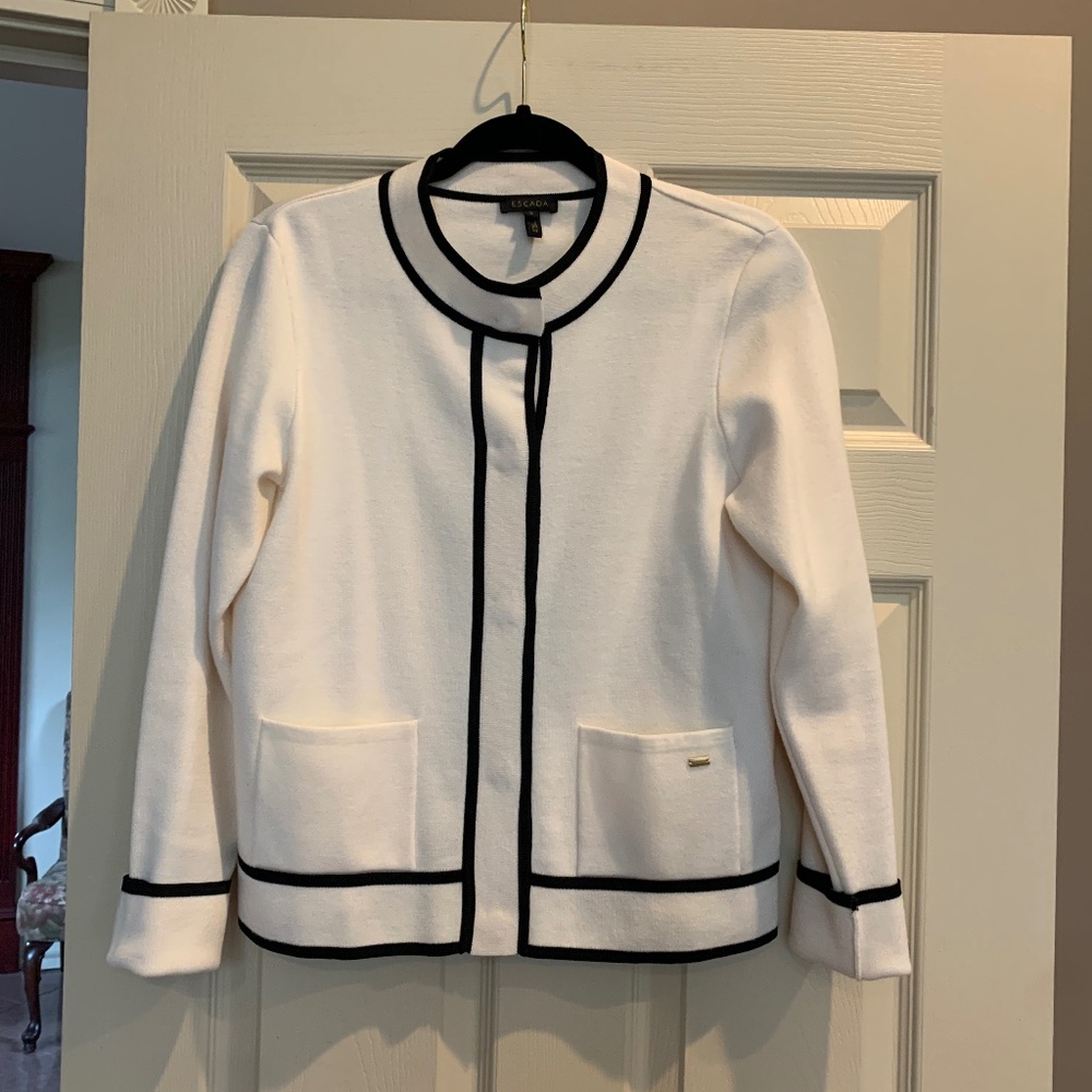 NWOT Escada Cream/Black Wool Cardigan Sweater sz S